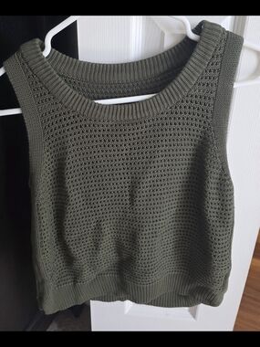 Women’s Olive Green Knit Sleeveless Sweater Tank